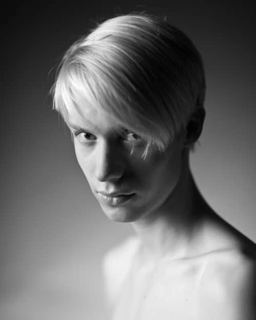 Portrait Mann Studio androgyn