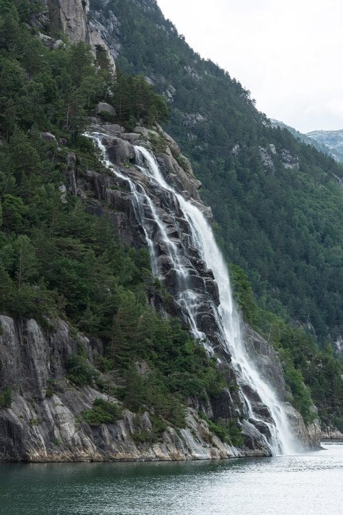 Wasserfall im Lysefjord
