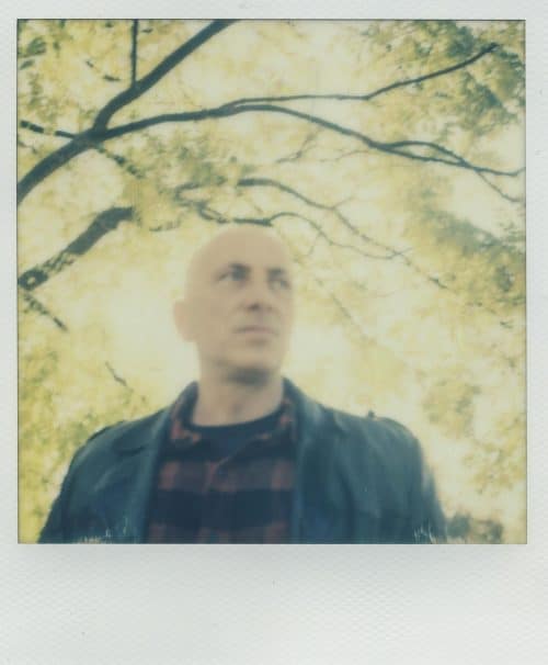 Polaroid-Portrait eines Mannes
